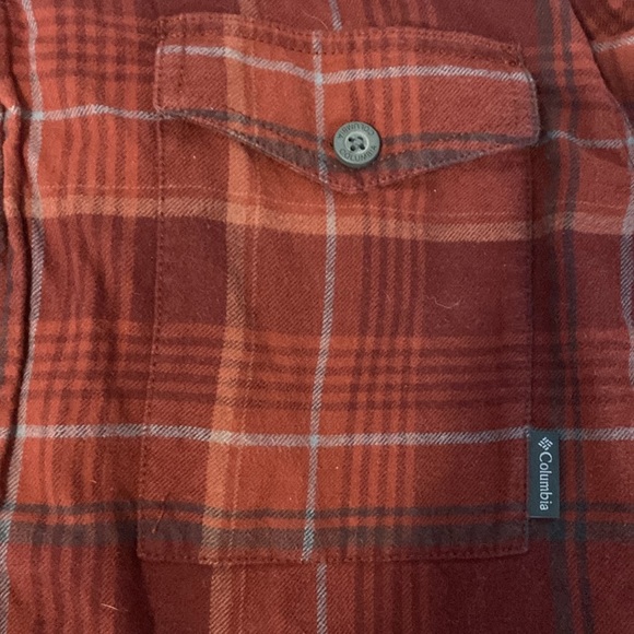 Columbia Men's Plaid Hooded Flannel Shirt - Picture 7 of 10